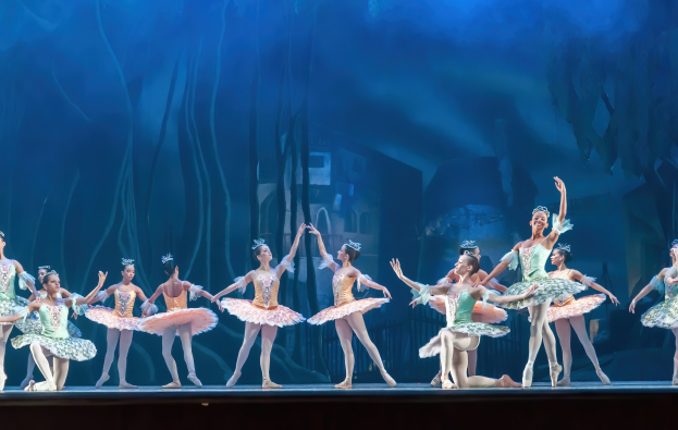 "Theater of Estrada Song" des Zentrums für Ästhetische Erziehung von Kindern der Region Nizhny Novgorod wird vor der Vorstellung des "Nussknackers" im Nizhny Novgorod TYUZ am 1. Juni auftreten"