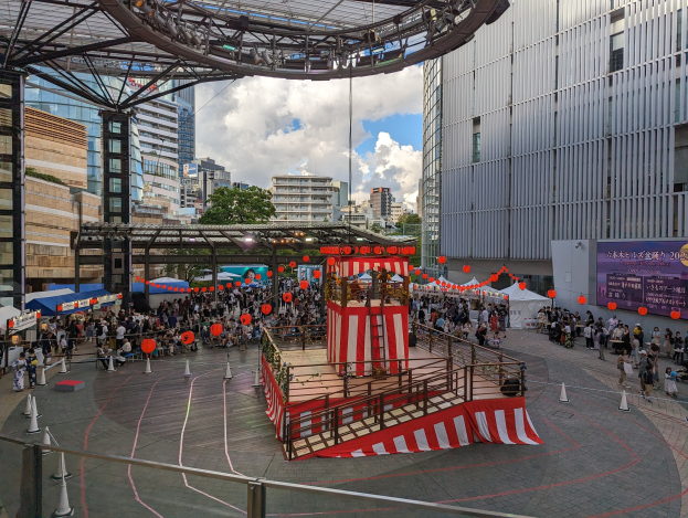 Theatrium-Festival 2024: Wiesbadens Innenstadt wird zur riesigen Bühnenwelt