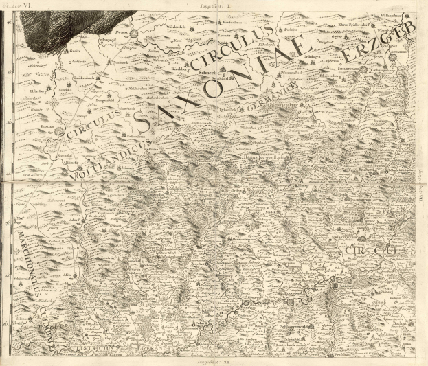 Ein detaillierter alter Plan von Sachsen, Deutschland, der geografische Merkmale wie Flüsse, Berge und Städte zeigt, mit begleitendem Text, der zusätzliche Informationen über die Region und ihre Bewohner liefert.