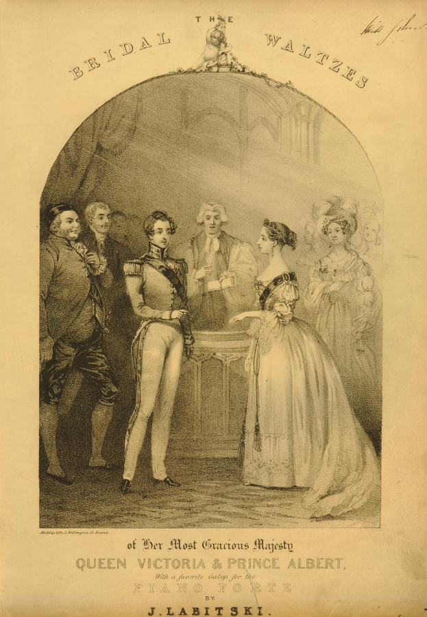 Königin Victoria und Prinz Albert stehen vor einem Tisch, umgeben von einer Gruppe Menschen, auf einem Blatt mit Wörtern und Zahlen.