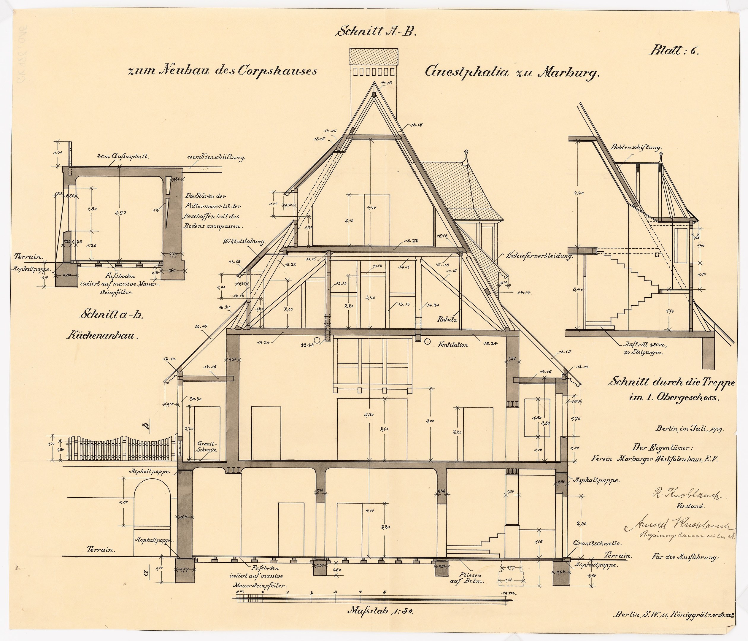 Ein detaillierter architektonischer Plan eines historischen Hauses mit zahlreichen Fenstern und einem Dach, identifiziert als das erste Haus in Deutschland, begleitet von Text und Strukturplänen auf altem Papier.
