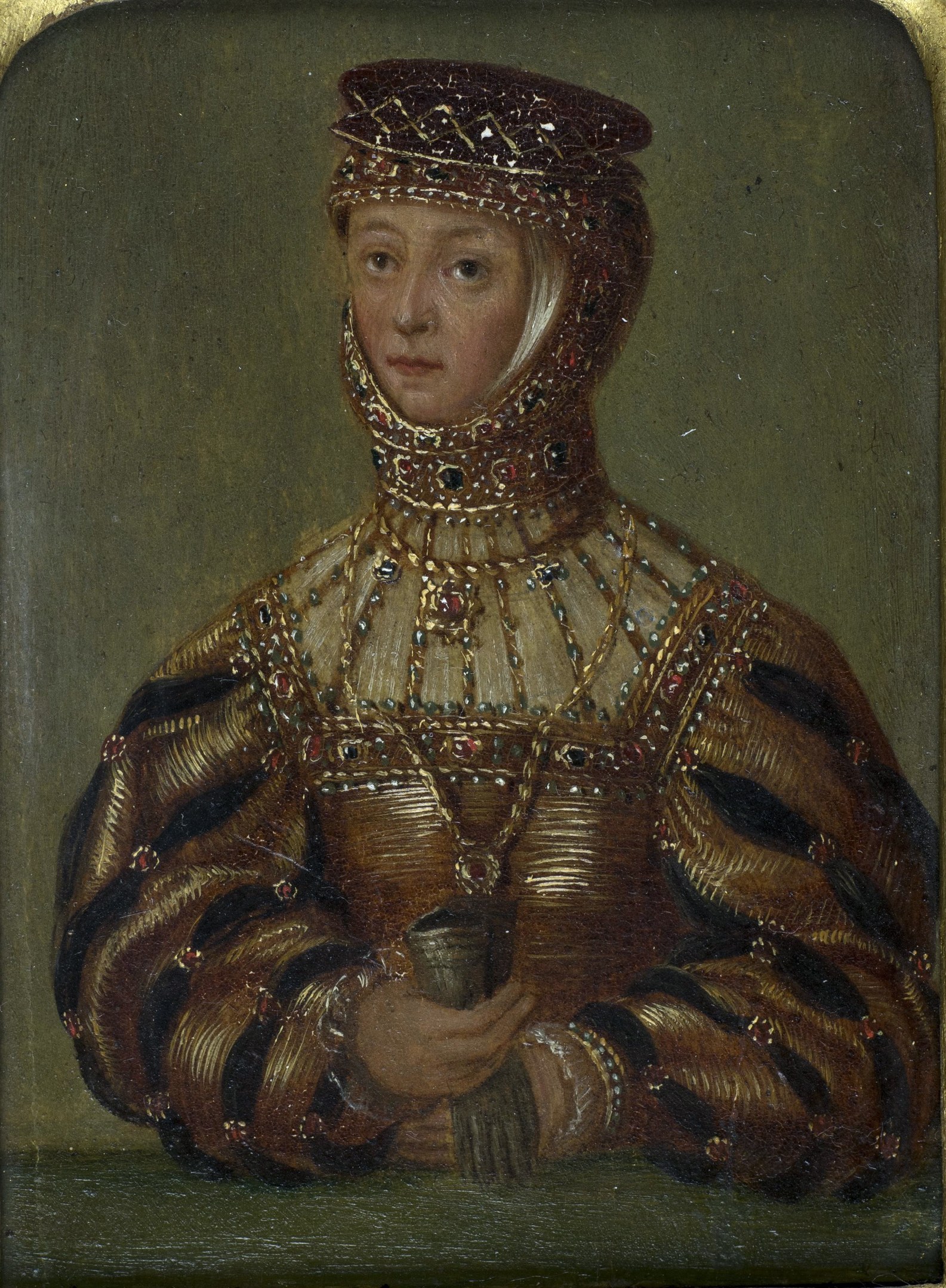Painting of Queen Elizabeth I of England in a gold dress with intricate details, wearing a jeweled crown, framed in a photo frame, with a regal and elegant expression.