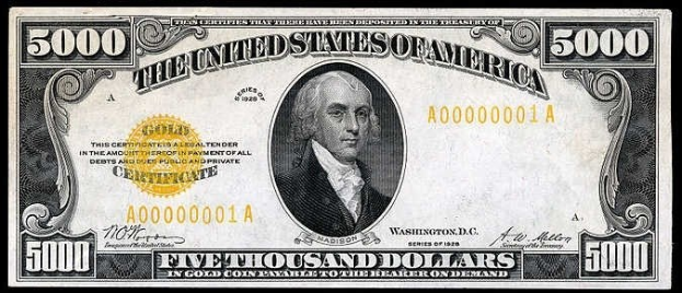 Ein schwarzer Hintergrund mit einer US-Fünfausenddollarnote mit einem Porträt von George Washington und der Aufschrift "Five Thousand Dollars" in fetter Schrift.