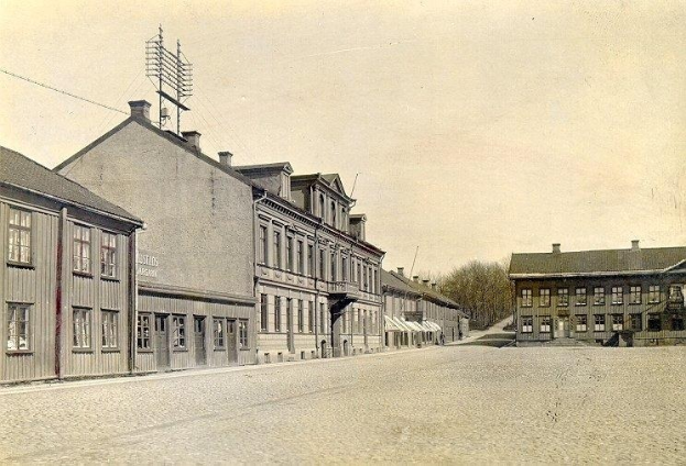 Skandal um VIP-Parkplatz in Jakutsk: Wer hat die Straße illegal blockiert?